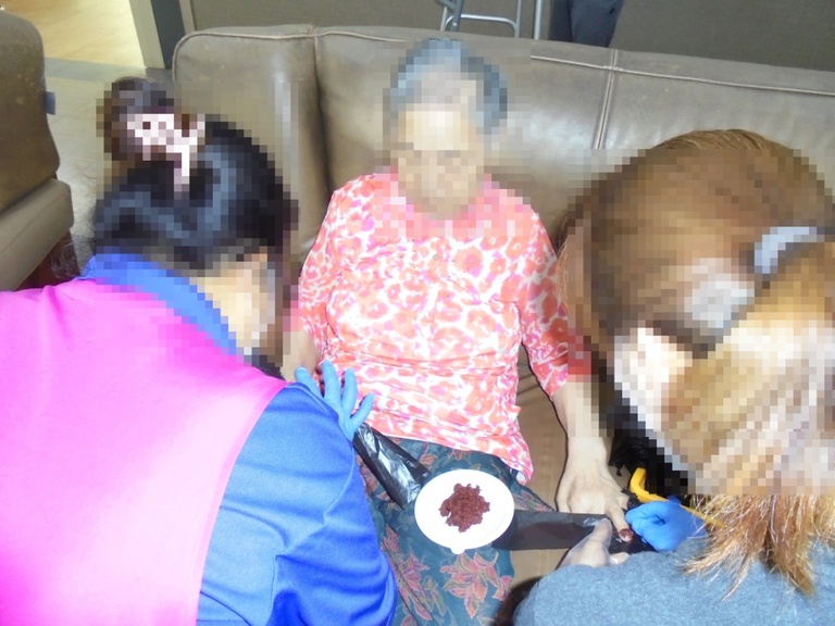 봉숭아 물들이기