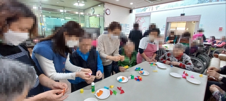 트리 장식 만들기