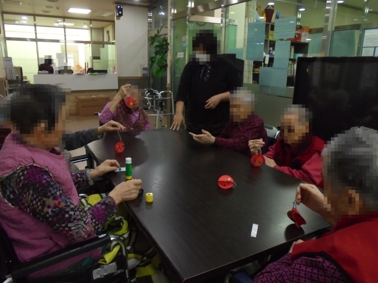 트리장식 만들기