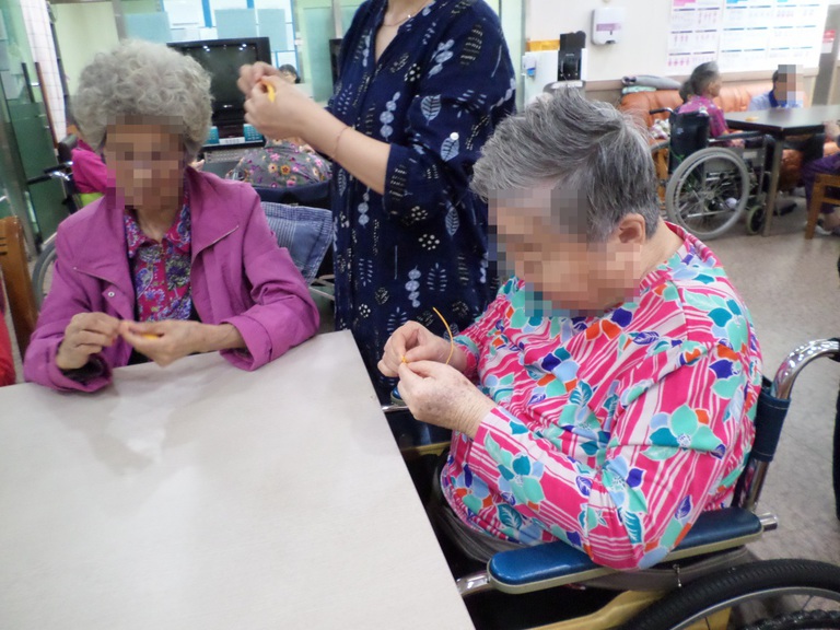 코스모스 꽃 만들기