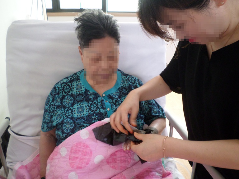 봉숭아 물들이기